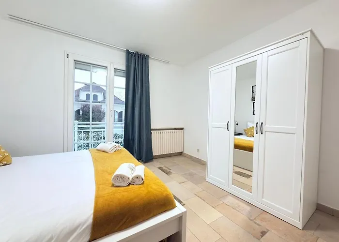 Beautiful House With Garden, Game, Gym, Terrace&parking