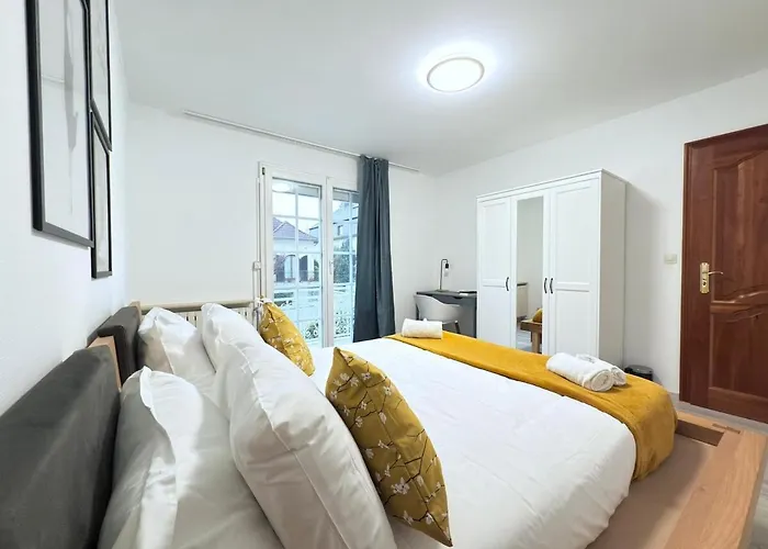 Beautiful House With Garden, Game, Gym, Terrace&parking 公寓 *