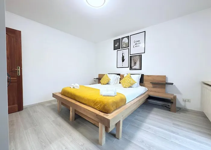 公寓 Beautiful House With Garden, Game, Gym, Terrace&parking 施特拉森