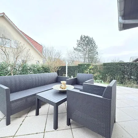 Beautiful House With Garden, Game, Gym, Terrace&parking 아파트 스트라센